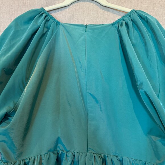 Hyacinth House Emerald Green Tuckernuck XL Ruched V-Neck Genevieve Mini Dress - Picture 3 of 11